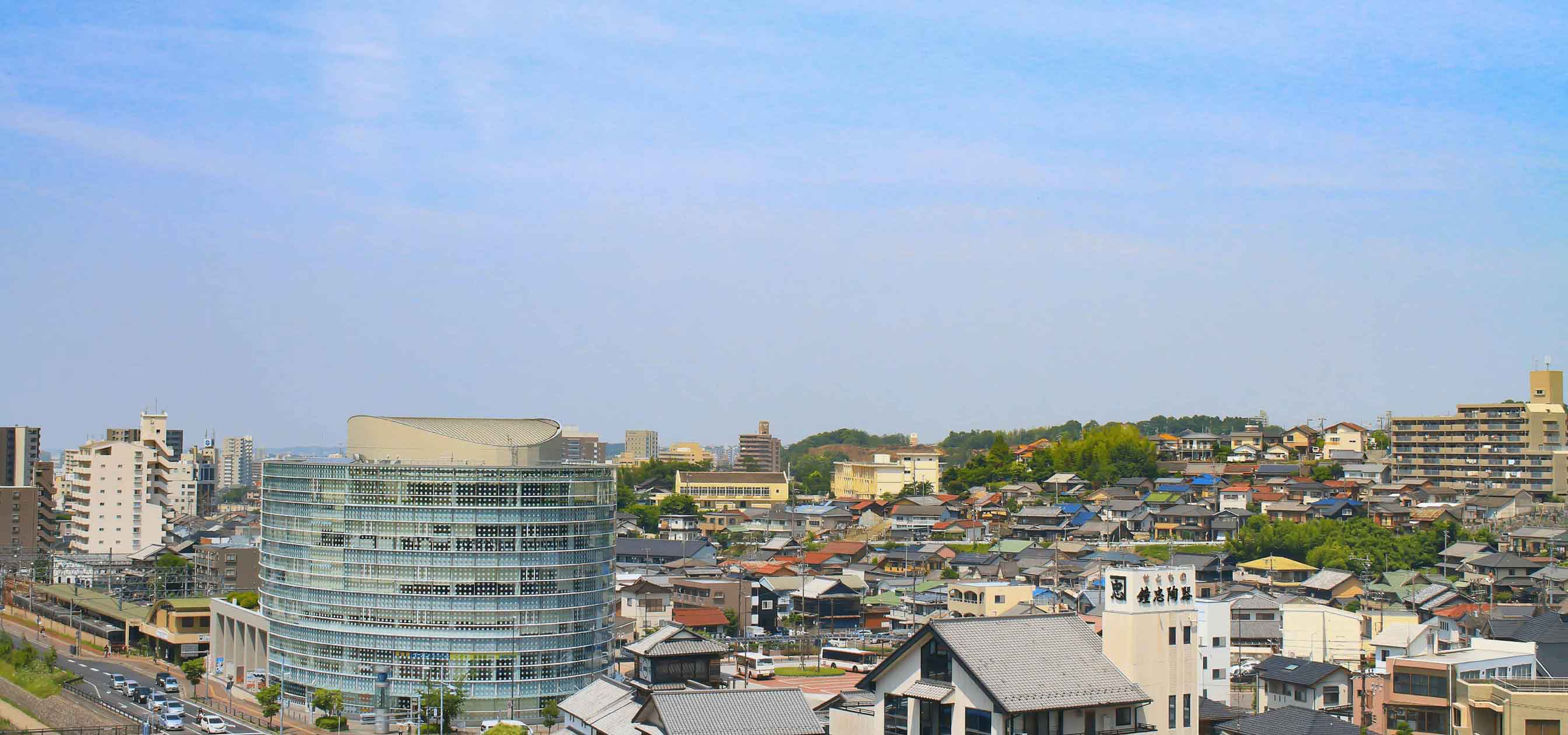 床面清掃・ガラス清掃・エアコンクリーニングの清掃会社 有限会社サーブ